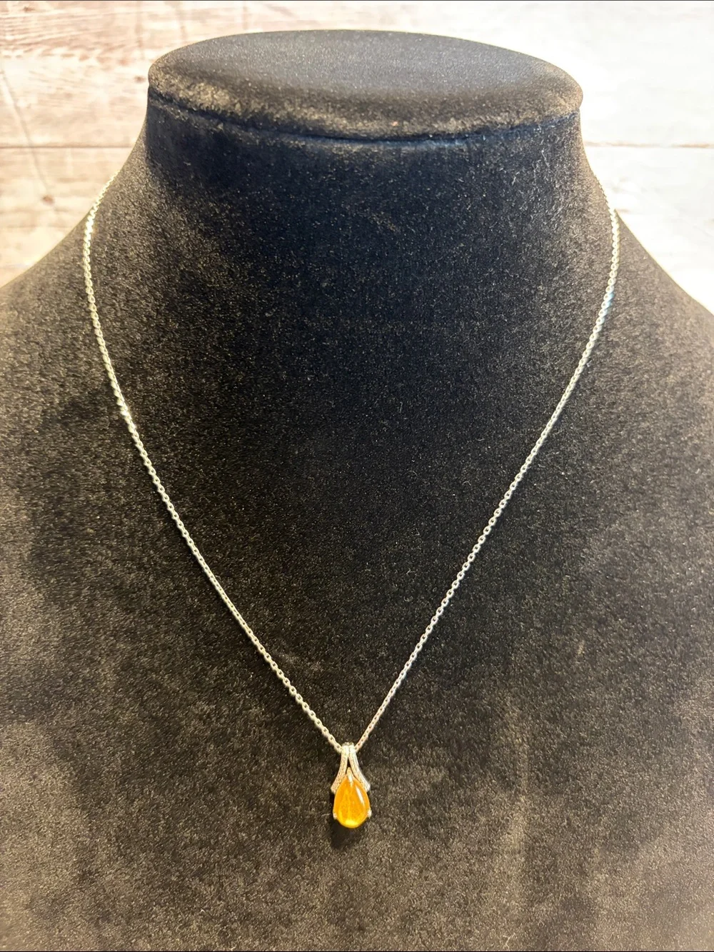 Milor Silver Necklace with Amber Teardrop Pendant